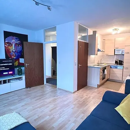 14 Im Herzen Von * לינץ