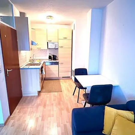 14 Im Herzen Von * לינץ