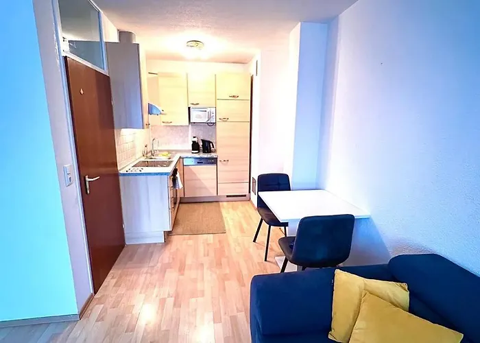 14 Im Herzen Von * לינץ